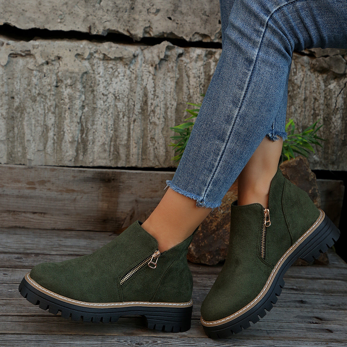 Leonora | Classic Suede Ankle Boot